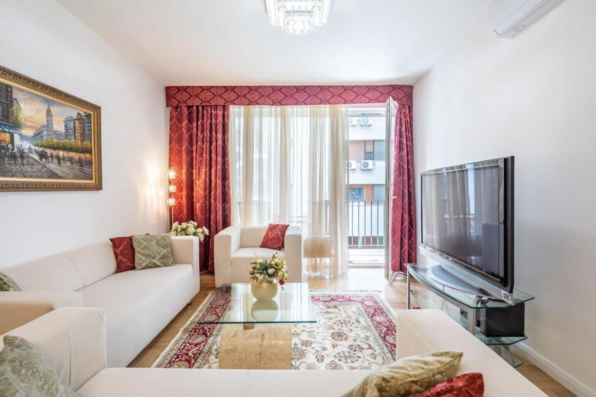 Homey Apartment With Ac And Balcony Budapest Exterior photo